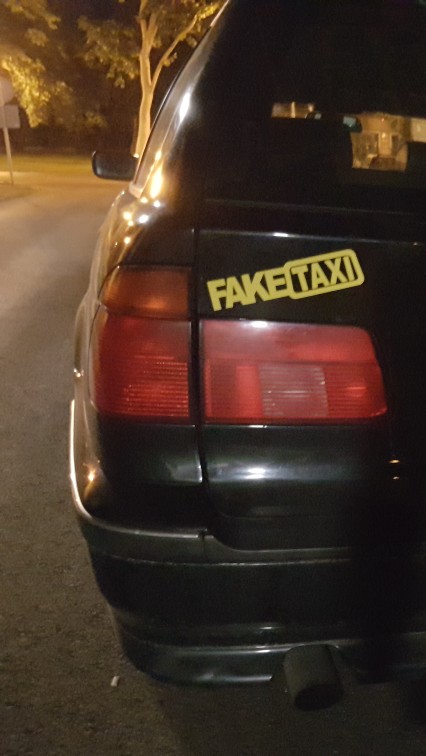 Фото 3. Наклейка на авто FakeTaxi Белая, Желтая светоотражающая Тюнинг авто