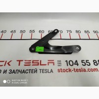 Кронштейн крепления подрамника правый Tesla model S 6008490-00-A 6008490-00
