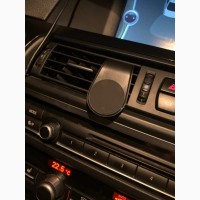 Магнитный Чёрный держатель для телефона в авто на решетку воздуховода