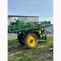 Причіпний обприскувач John Deere 840