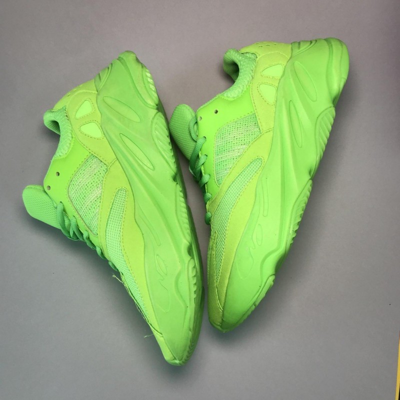 Фото 4. НОВИНКА: Adidas Yeezy Boost 700 Green Neon