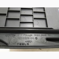 Облицовка багажника правая (под полку) Tesla model S, model S REST 1016337