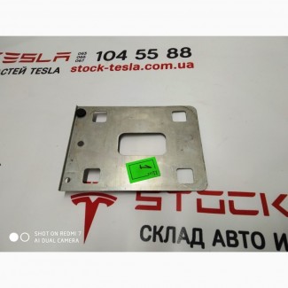 Пластина усилителя бампера переднего Tesla model S 1011692-00-A 1011692-00