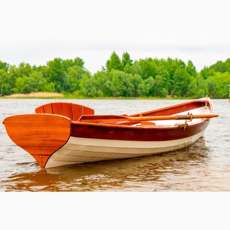 Фото 2. Дерев#039;яний човен. Човен весловий