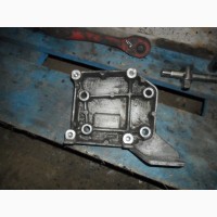 Mazda FSJ315811A, Кронштейн кондиціонера Мазда Премасі FP, FS, оригін