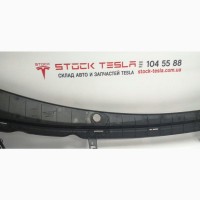 Подкапотная накладка стеклоочистителей Tesla model S 1008976-00-F 1008976-0