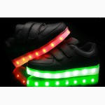 Продажа кроссовок со светящейся подошвой от прямого поставщика