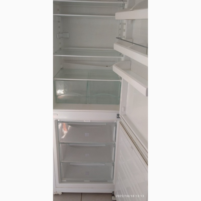 Фото 2. Холодильник LIEBHERR CH 3503