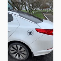 Наклейка на авто на крышку бака авто Белая светоотражающий эффект