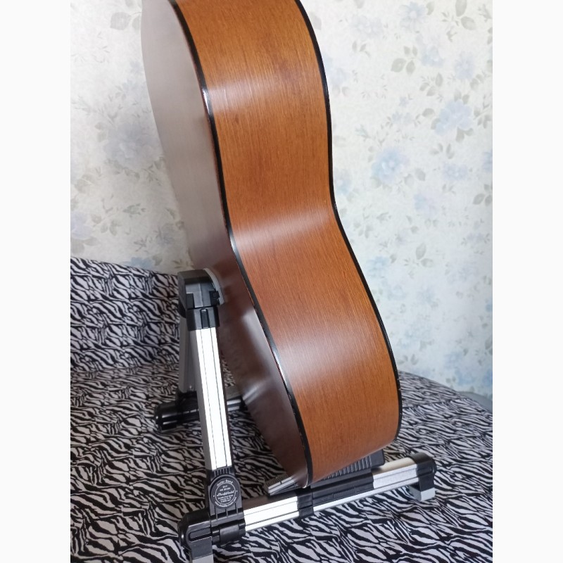 Фото 3. Подставка стойка для гитары, электрогитары, складная универсальная