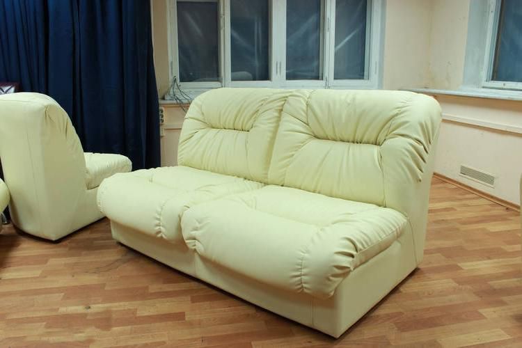 Фото 5. Купить диван для кафе Киев