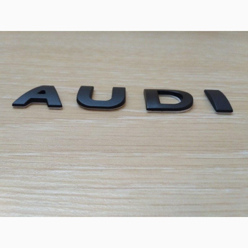 Фото 6. Металлические буквы AUDI на кузов авто не ржавеют