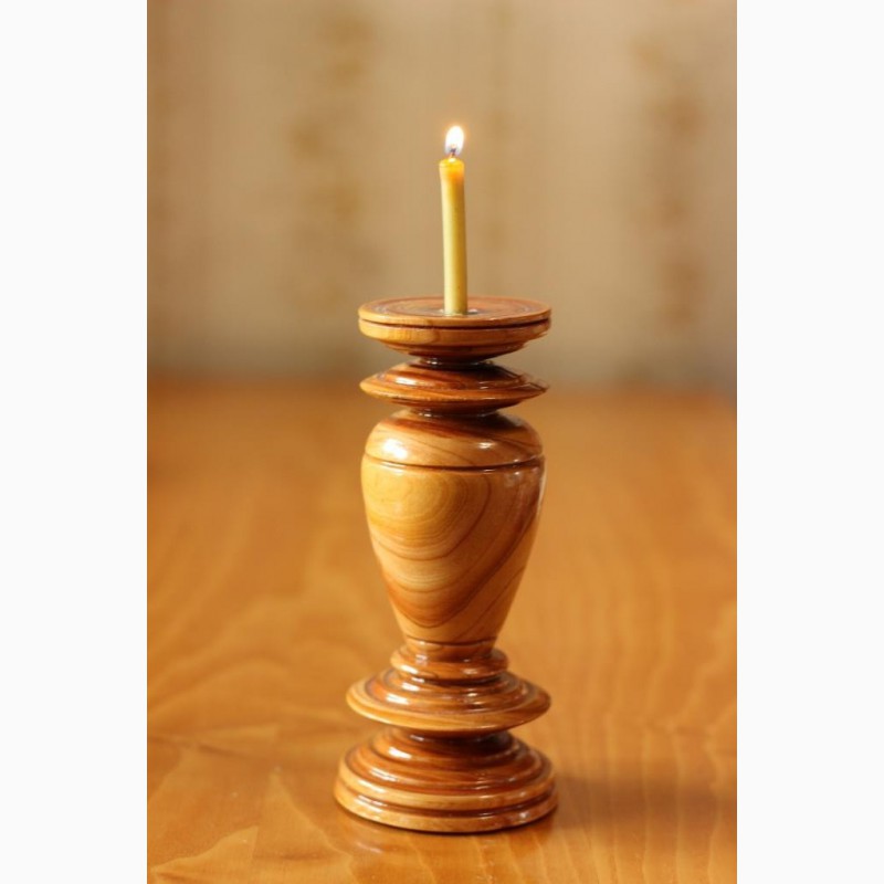 Фото 13. Деревянный подсвечник для тонкой церковной свечи, отличный подарок