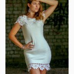 Вязаное белое нежное платье, с ажурной отделкой верха и низа крючком, в наличии и на заказ