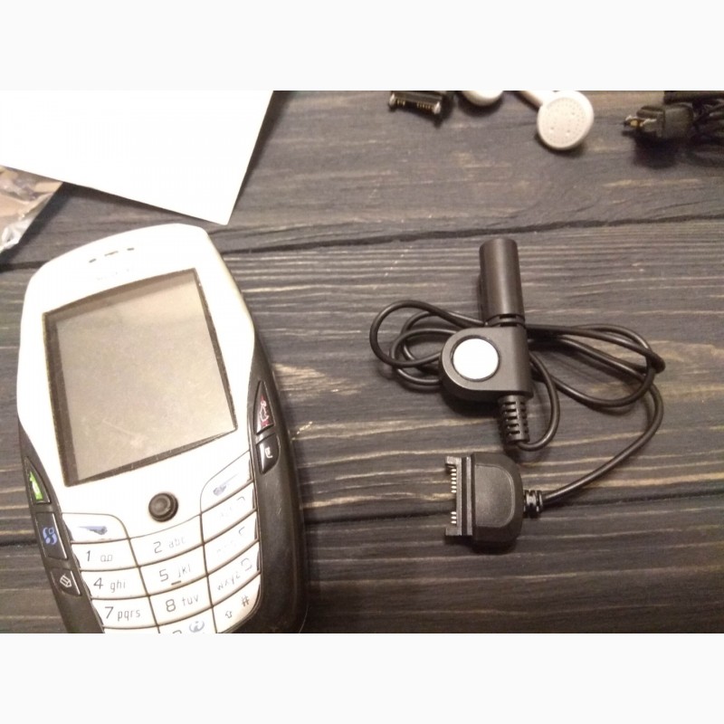 Фото 5. Nokia 6600 + Новый Дата-кабель USB Nokia DKU-2 + гарнитуры