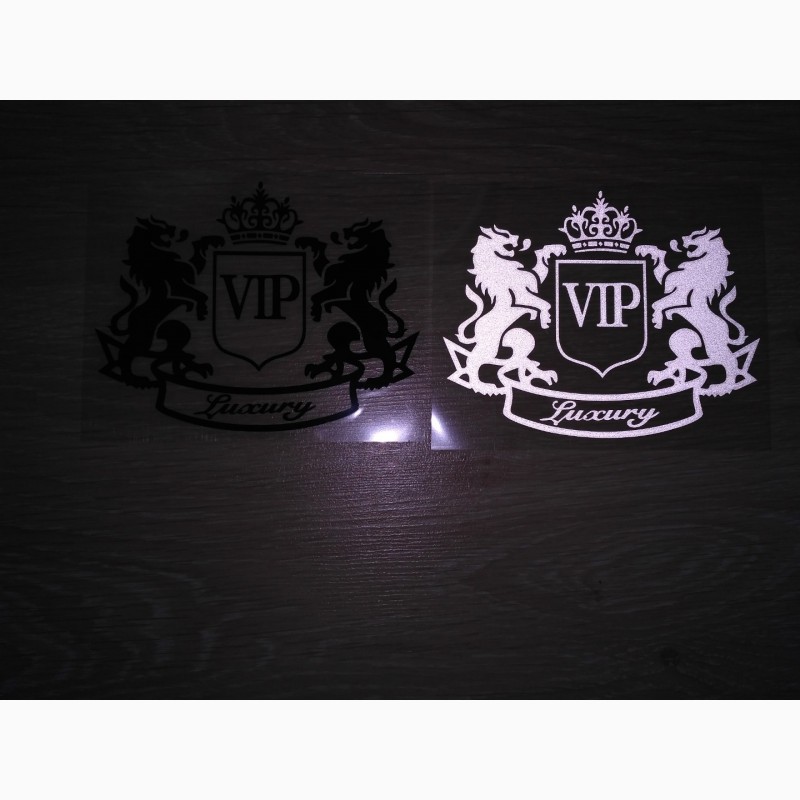 Фото 7. Наклейка на авто VIP Черная и Белая светоотражающая Тюнинг