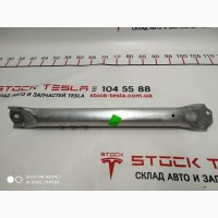 Усилитель распорка стоек амортиз правая RWD_AWD Tesla model S 1007924-00-E