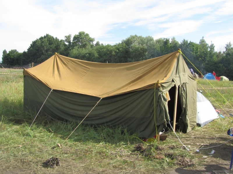 Фото 6. Брезентовая палатка различных размеров и применения в сельском хозяйстве
