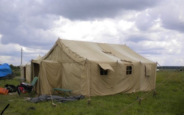 Фото 7. Брезентовая палатка различных размеров и применения в сельском хозяйстве
