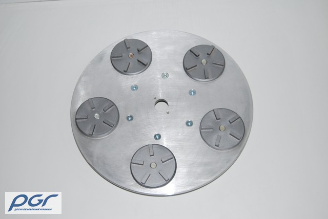 Фото 2. Плоскошлифовальная дисковая машина Вирбел для паркета и бетона